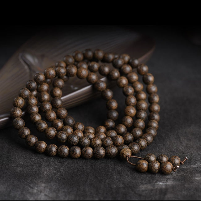 108-Bead Aloeswood Mala – Buddhist Prayer & Meditation