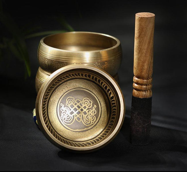 Handmade Tibetan Singing Bowl with Auspicious Knot Motif
